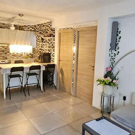 Selina Apartment Торемолинос Екстериор снимка
